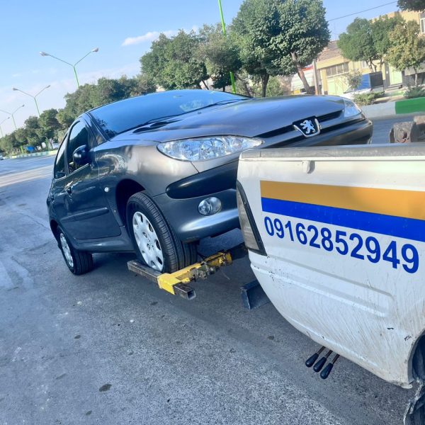 امداد خودرو شبانه روزی شهرضا